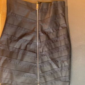 Burberry women skirt. Brand new
